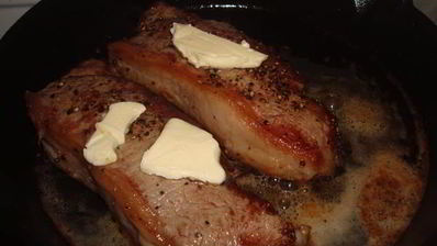 стриплойн — стейк с зеленой фасолью