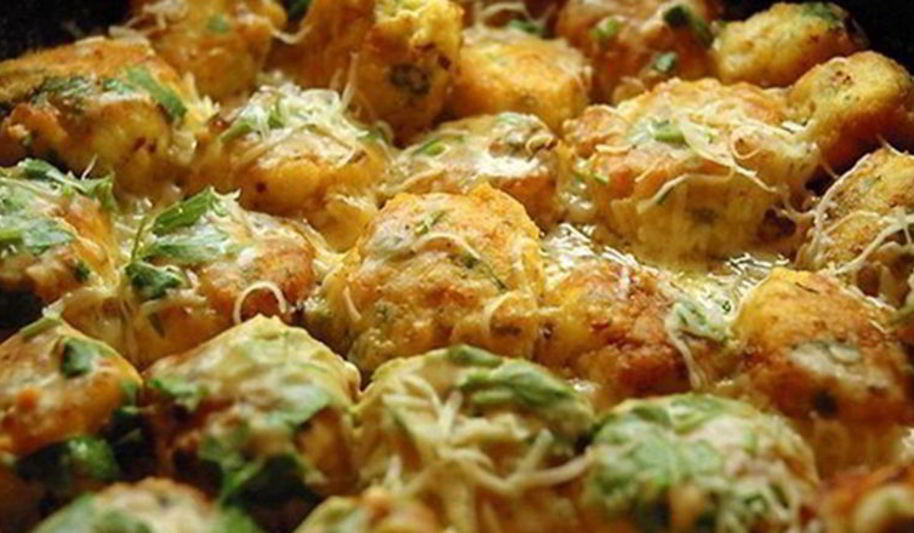 Рецепт куриных тефтелей в соусе