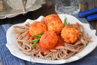 Куриные тефтели в томатном соусе