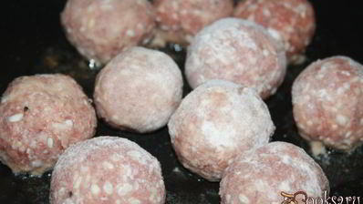 мясные тефтели с фарфалле