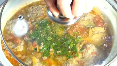 мясные тефтели в овощном соусе