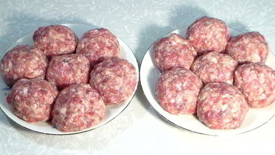 мясные тефтели в овощном соусе