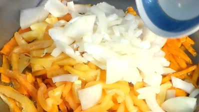 мясные тефтели в овощном соусе