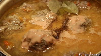 мясные тефтели в сметанно-томатном соусе