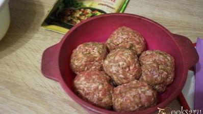 мясные тефтели в соусе со сладким перцем