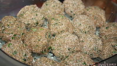 паровые куриные тефтельки с отрубями