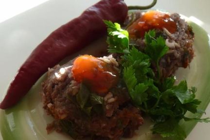 Рыбные тефтели с красной капустой и коричневым рисом