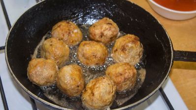 тефтели без риса с подливкой в духовке