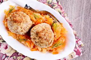 Тефтели из говядины с морковью и курагой