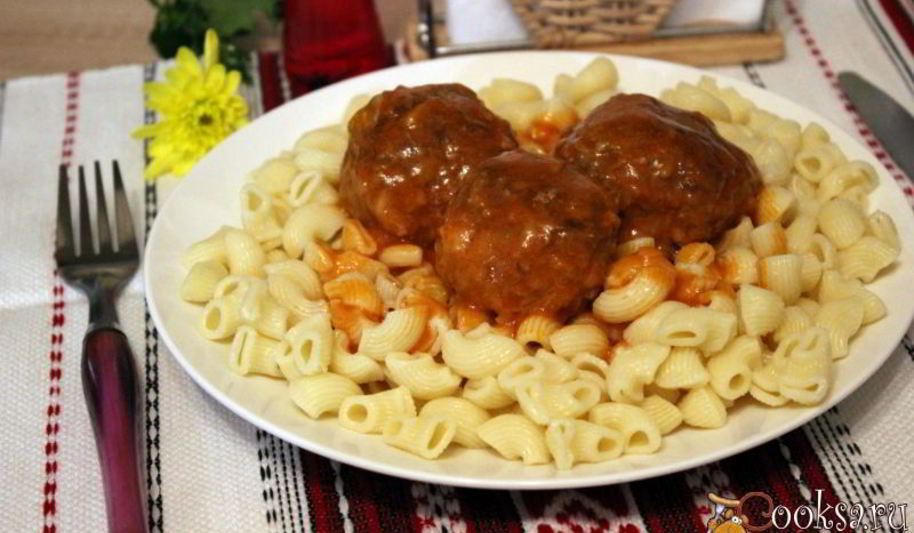 Рецепт тефтелей из говядины с рисом в соусе из овощного сока