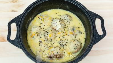 тефтели из индейки в сметанном соусе