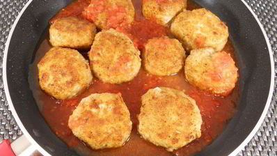 тефтели из смешанного фарша в томатно-апельсиновом соусе