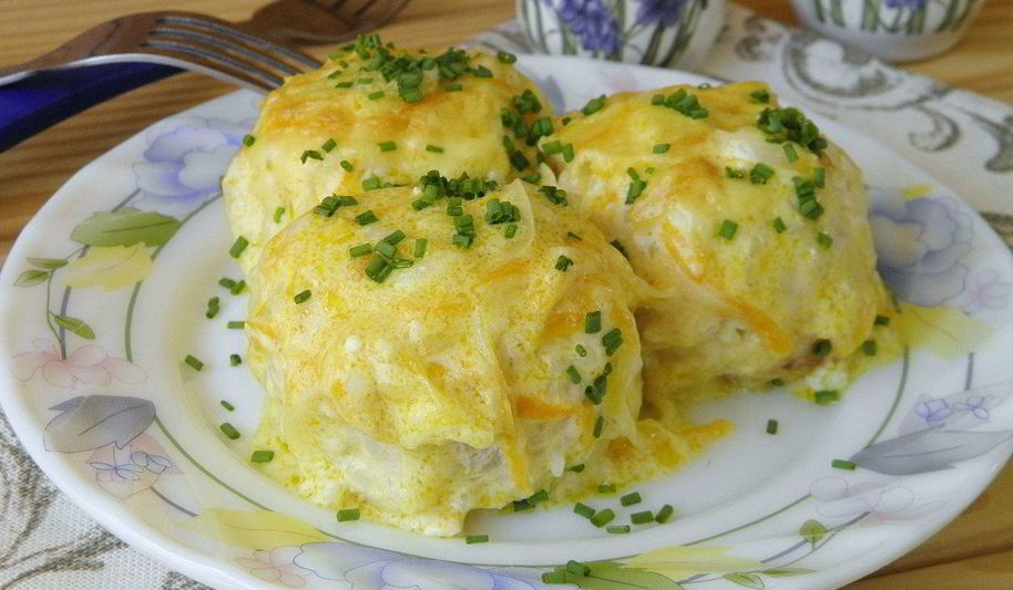 Рецепт тефтелей под сметанным соусом