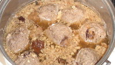 тефтели с черносливом и грецкими орехами