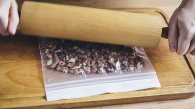 тефтели с грецкими орехами в соусе