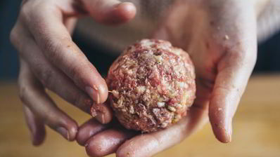 тефтели с грецкими орехами в соусе