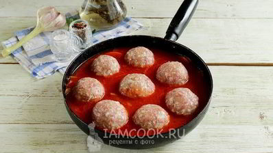 тефтели с подливкой на сковороде