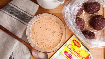 тефтели с яйцом в сливочно-томатном соусе