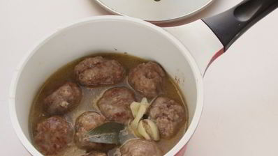 тефтели в белом соусе