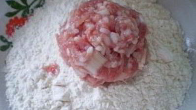 тефтели, запеченные в духовке в сметанном соусе