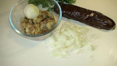 тефтельки, запеченные в баклажанном соусе