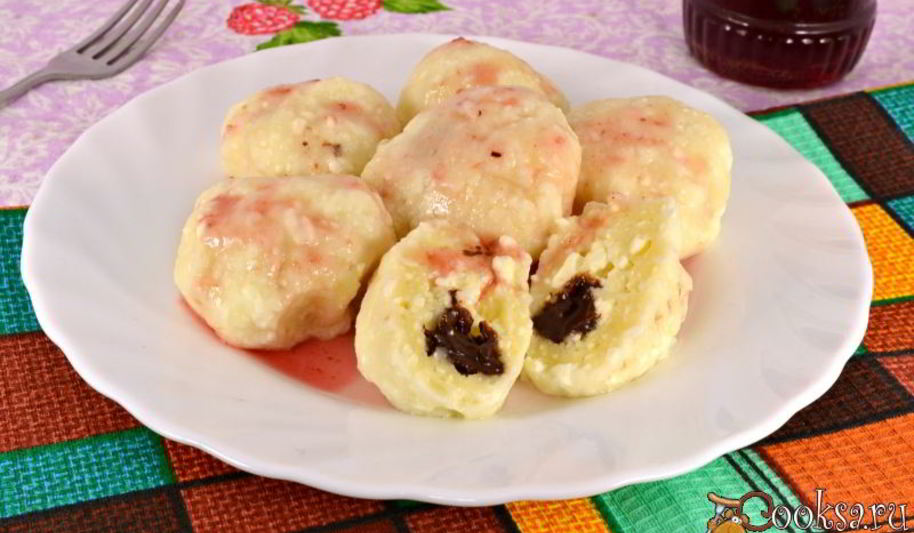 Рецепт творожных клецек с шоколадом