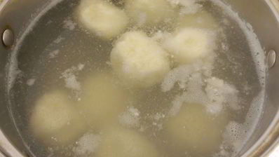 творожные клецки с шоколадом