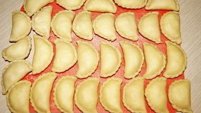 квари — вареники с сулугуни