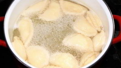 квари — вареники с сулугуни