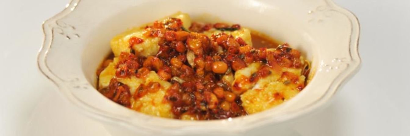 Ленивые вареники с облепиховым соусом