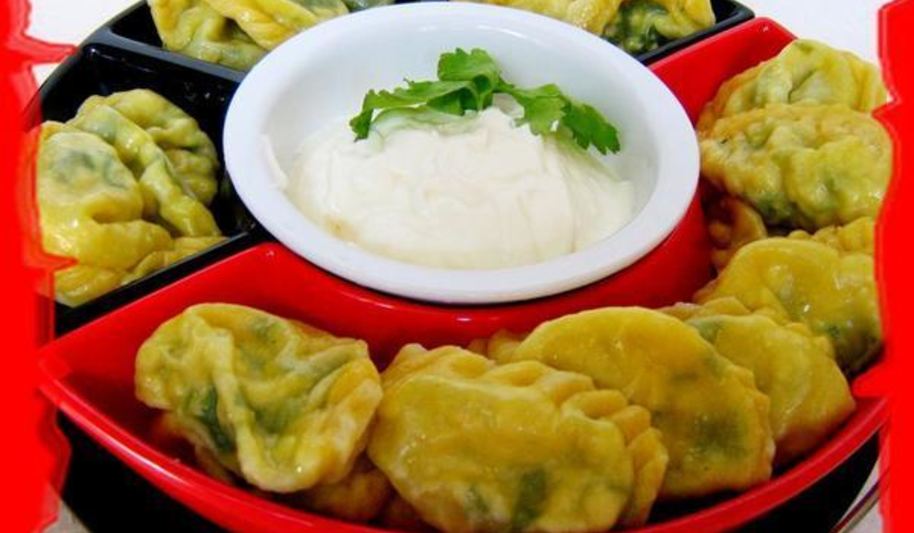 Рецепт паровых вареников с зеленью и яйцом