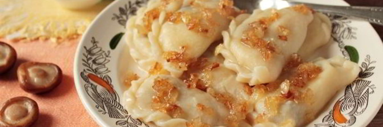 Вареники из заварного теста с картошкой и грибами