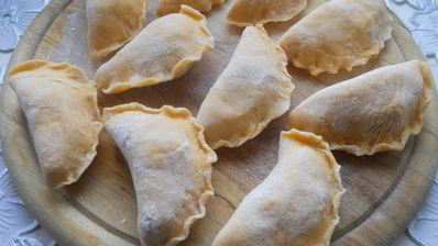 вареники с картофелем из тыквенного теста