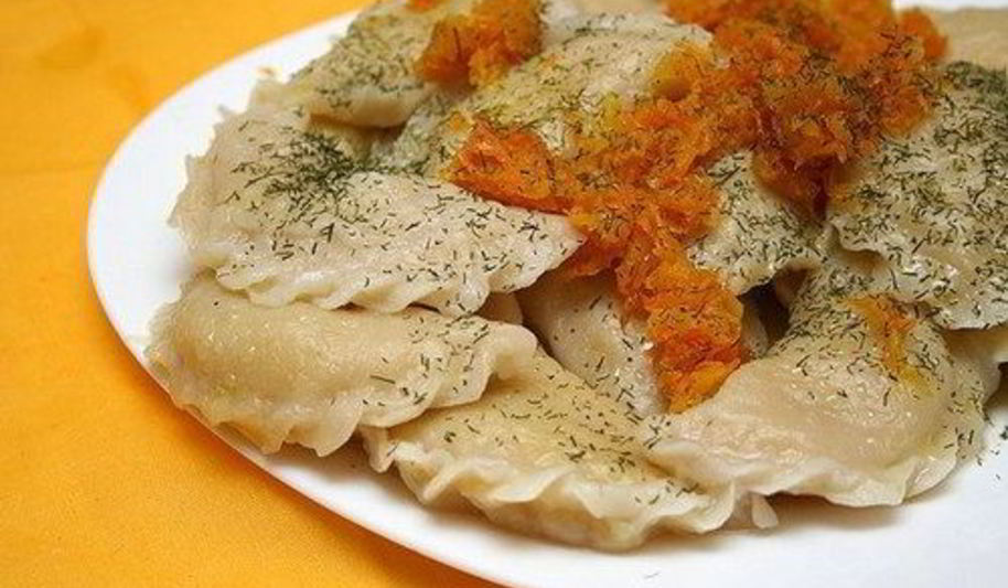 Рецепт вареников с картофелем, морковью и луком