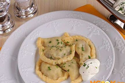 Вареники с картошкой и сушеными грибами