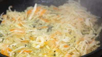 вареники с кислой капустой и мятым картофелем