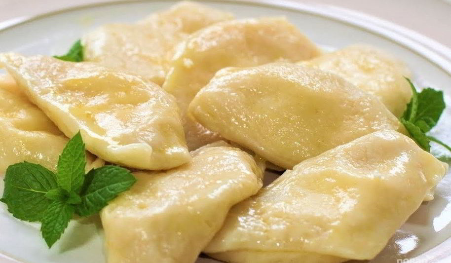 Рецепт вареников с творогом на большую семью