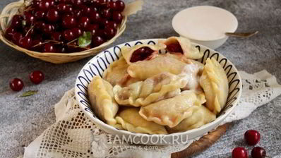 вареники с вишней на кефире с содой