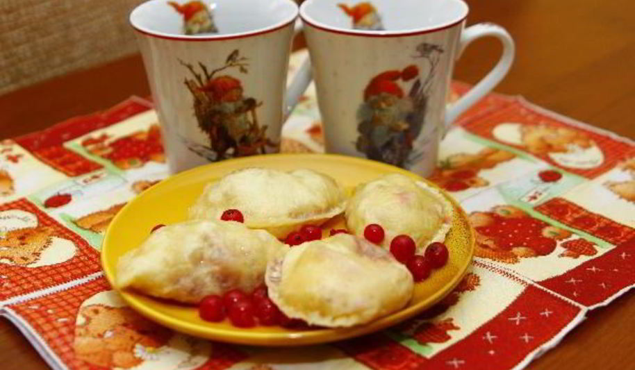 Рецепт вареников с ягодами на кефире