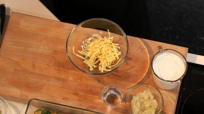 карельское жаркое из свинины и сельди