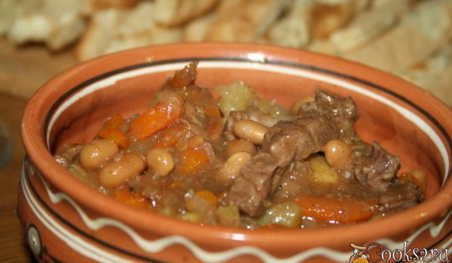 Рецепт сытного жаркого с говядиной и фасолью