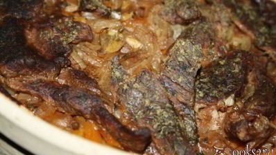 сытное жаркое с говядиной и фасолью