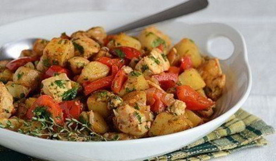 Рецепт жаркого из индейки с тимьяном и паприкой