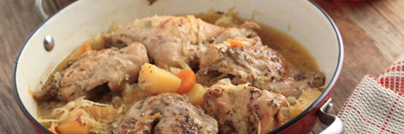 Жаркое из кролика с капустой и морковью