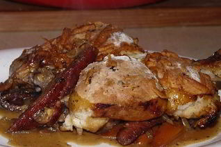 Жаркое из курицы с булочками с сыром