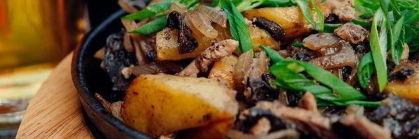 Жаркое из свинины с шампиньонами в духовке