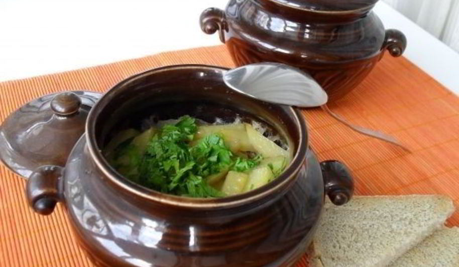 Рецепт жаркого из свинины в горшочках