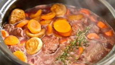 жаркое из телятины с сухофруктами