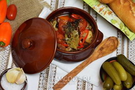 Жаркое по-домашнему в горшочках