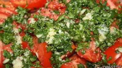 жаркое с говяжьими ребрышками и летними овощами